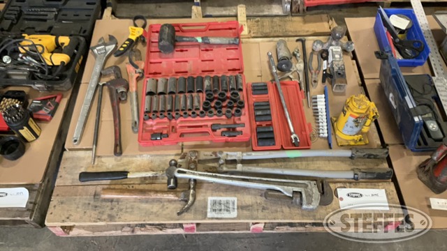 Tools and farm support items